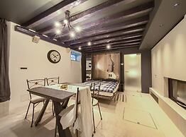 Vibrant and Elegant Downtown Krk Apartments