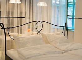 Vibrant and Elegant Downtown Krk Apartments