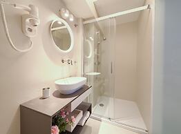 Vibrant and Elegant Downtown Krk Apartments