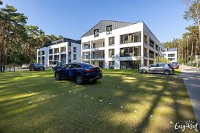 Beachfront Apartment, Summer Pool air Conditioning