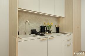 Beachfront Apartment, Summer Pool air Conditioning