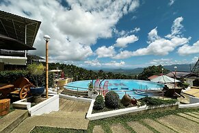 SMDP Resort Hotel CamSur