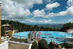 SMDP Resort Hotel CamSur