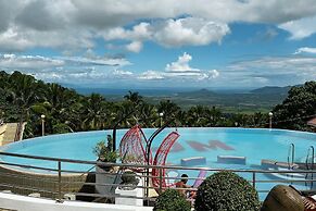 SMDP Resort Hotel CamSur