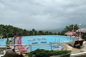 SMDP Resort Hotel CamSur