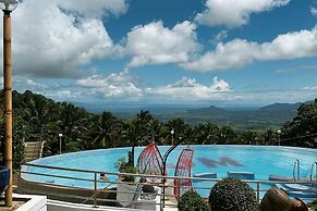 SMDP Resort Hotel CamSur