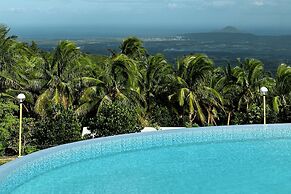SMDP Resort Hotel CamSur