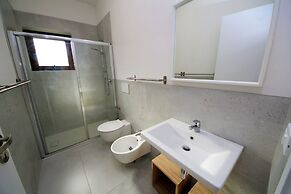 Modern 2 Bedroom Apartment Near Rosolina Beach