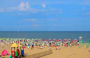 Modern 2 Bedroom Apartment Near Rosolina Beach