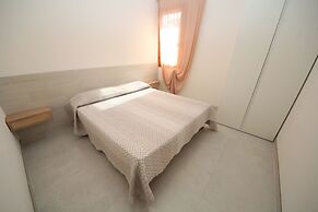 Modern 2 Bedroom Apartment Near Rosolina Beach