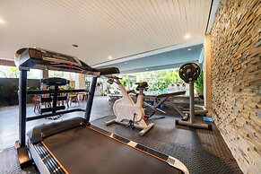 DOMA by HSuites Hotel & Apartment