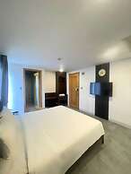 DOMA by HSuites Hotel & Apartment