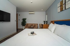 DOMA by HSuites Hotel & Apartment