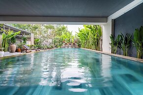 DOMA by HSuites Hotel & Apartment