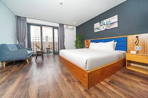 DOMA by HSuites Hotel & Apartment