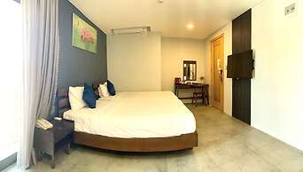 DOMA by HSuites Hotel & Apartment