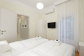 Trentatre, Nilie Hospitality MGMT