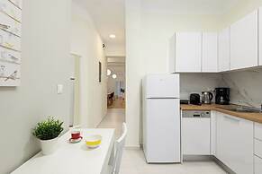 Trentatre, Nilie Hospitality MGMT