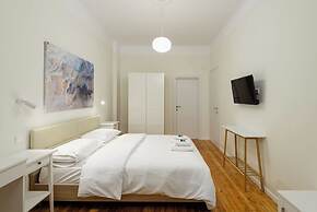 Trentatre, Nilie Hospitality MGMT