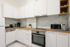 Trentatre, Nilie Hospitality MGMT