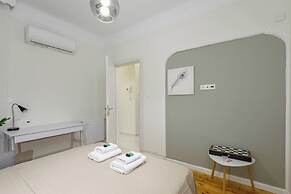 Trentatre, Nilie Hospitality MGMT