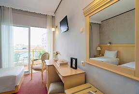 EONA BEACH RESORT by Greek Pride