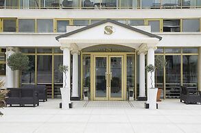 EONA BEACH RESORT by Greek Pride