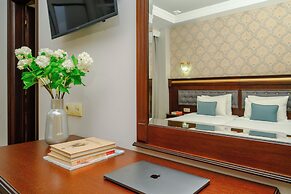 EONA BEACH RESORT by Greek Pride