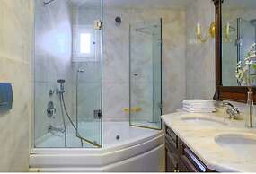 EONA BEACH RESORT by Greek Pride