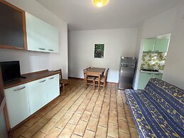 Flat With Shared Garden 200 Metres From the sea