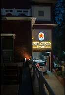 Hotel Ananda Kashi