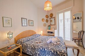 Simply Romantic Sea View