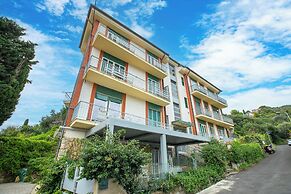 Simply Romantic Sea View