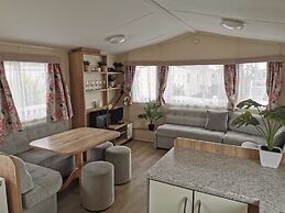 3 Bedroom Mersea Beach Retreat-getaway by the Sea
