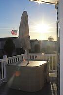 3 Bedroom Mersea Beach Retreat-getaway by the Sea