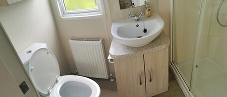 3 Bedroom Mersea Beach Retreat-getaway by the Sea
