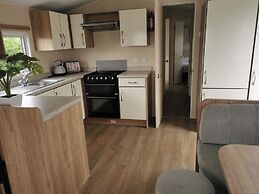 3 Bedroom Mersea Beach Retreat-getaway by the Sea