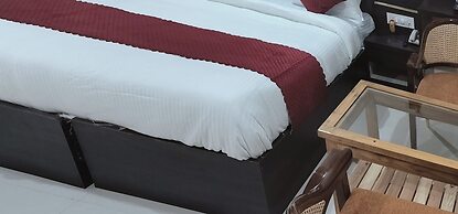 Hotel Ram Janki Palace