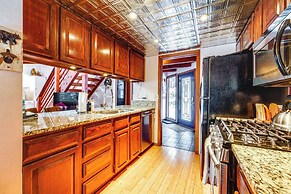 Shuttle to Slopes: Northstar Gem w/ Hot Tub Access