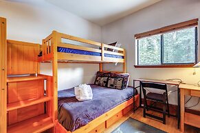 Shuttle to Slopes: Northstar Gem w/ Hot Tub Access