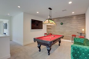 2 Mi to Fantasy Springs Casino: Lakefront Retreat!