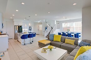 2 Mi to Fantasy Springs Casino: Lakefront Retreat!