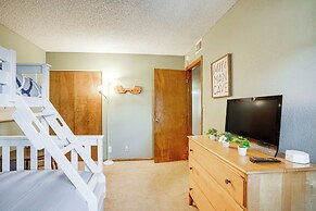 Steps to Main Street: Mtn-view Frisco Condo