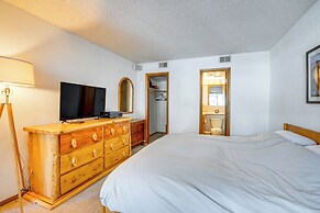 Steps to Main Street: Mtn-view Frisco Condo