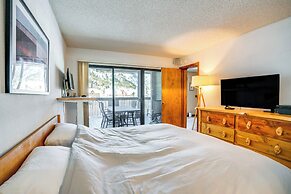 Steps to Main Street: Mtn-view Frisco Condo