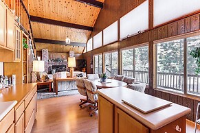 1 Mi to Skiing & Hiking: Big Bear Cabin