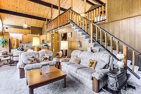 1 Mi to Skiing & Hiking: Big Bear Cabin