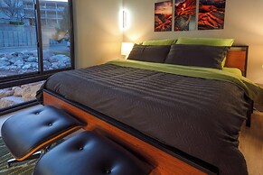 Modern Mtn-view Retreat, 18 Mi to Zion North