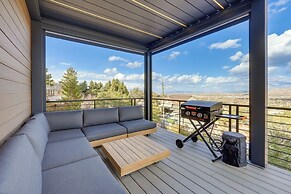 Modern Mtn-view Retreat, 18 Mi to Zion North