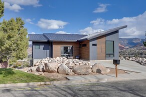 Modern Mtn-view Retreat, 18 Mi to Zion North